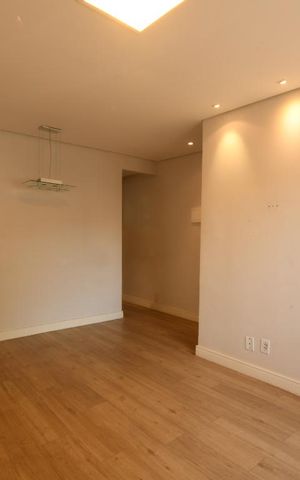 Casa de condomínio à venda com 65m², 2 quartos e 2 vagasSala