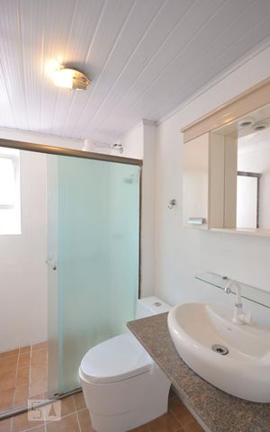 Apartamento à venda com 64m², 3 quartos e 1 vaga Apartamento à venda com 64m², 3 quartos e 1 vagaBanheiro