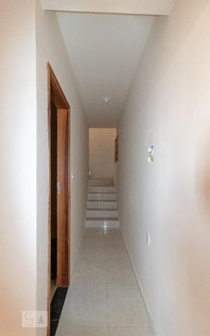 Casa para alugar com 105m², 2 quartos e 1 vagaCorredor