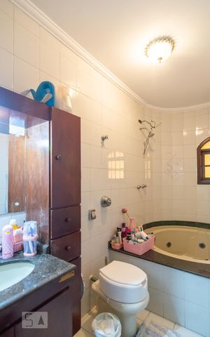 Casa à venda com 312m², 3 quartos e 5 vagasBanheiro Suíte 3