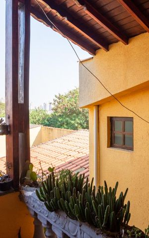 Casa à venda com 312m², 3 quartos e 5 vagasSacada Suíte 3