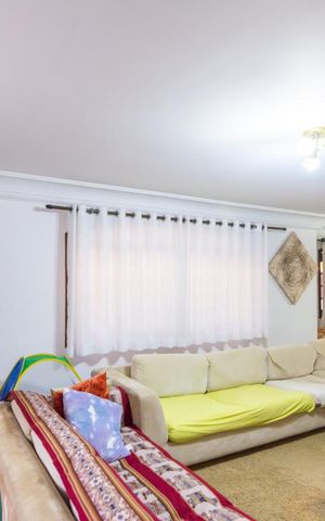 Casa à venda com 312m², 3 quartos e 5 vagasSala