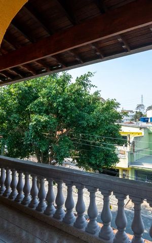 Casa à venda com 312m², 3 quartos e 5 vagasSacada Suíte 1