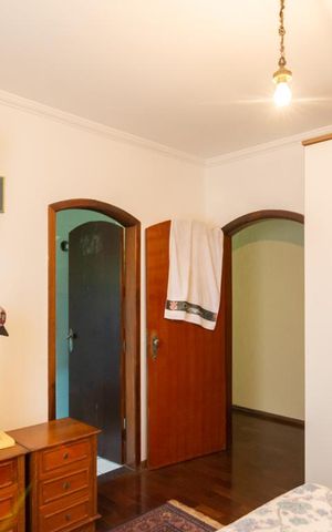 Casa à venda com 312m², 3 quartos e 5 vagasSuíte 2