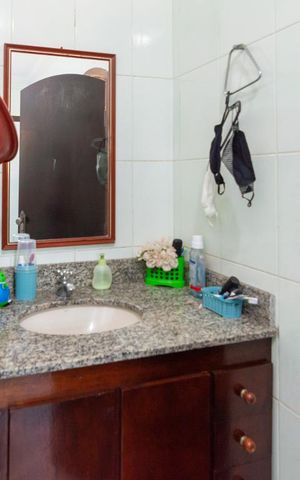 Casa à venda com 312m², 3 quartos e 5 vagasBanheiro Suíte 2