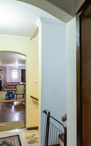 Casa à venda com 312m², 3 quartos e 5 vagasSala