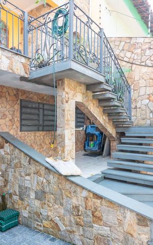 Casa à venda com 312m², 3 quartos e 5 vagasGaragem