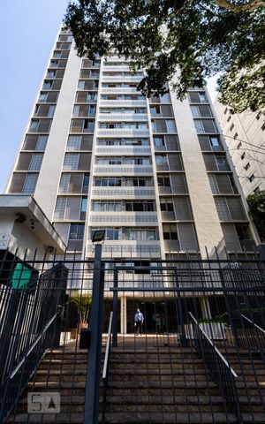 Apartamento à venda com 132m², 3 quartos e 1 vaga Apartamento à venda com 132m², 3 quartos e 1 vagaFachada