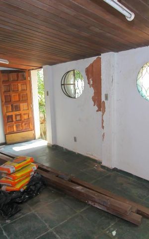 Casa à venda com 340m², 5 quartos e 4 vagas Casa à venda com 340m², 5 quartos e 4 vagasEdícula 1