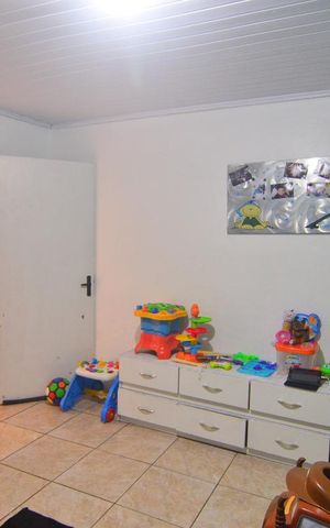 Casa à venda com 250m², 6 quartos e 3 vagasCasa 3 - Quarto 1