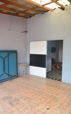 Casa à venda com 250m², 6 quartos e 3 vagasCasa 1 - Área de serviço