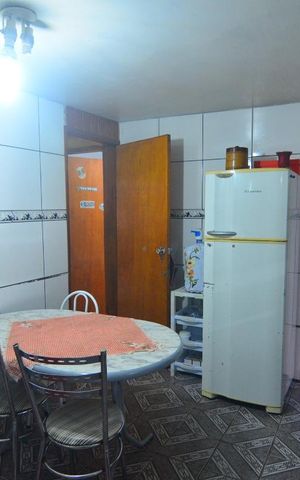 Casa à venda com 250m², 6 quartos e 3 vagasCasa 1 - Cozinha