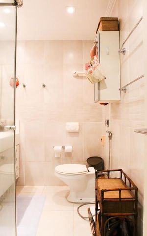 Apartamento à venda com 141m², 3 quartos e 2 vagas Apartamento à venda com 141m², 3 quartos e 2 vagasBanheiro Quarto 3/Suíte