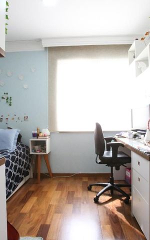 Apartamento à venda com 141m², 3 quartos e 2 vagas Apartamento à venda com 141m², 3 quartos e 2 vagasQuarto 2
