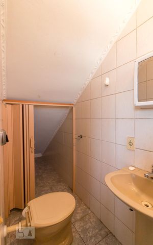 Casa à venda com 160m², 4 quartos e 2 vagasBanheiro de serviço