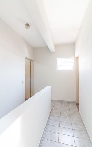 Casa à venda com 160m², 4 quartos e 2 vagasCorredor