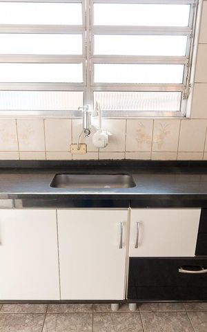Casa à venda com 160m², 4 quartos e 2 vagasCozinha - pia e gabinete