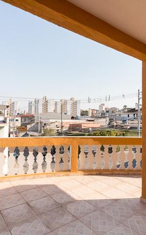 Casa à venda com 160m², 4 quartos e 2 vagasVista sala