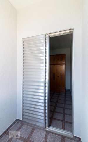 Casa à venda com 160m², 4 quartos e 2 vagasVaranda quarto 4 suíte