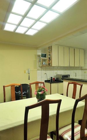 Casa para alugar com 224m², 3 quartos e 5 vagasCozinha