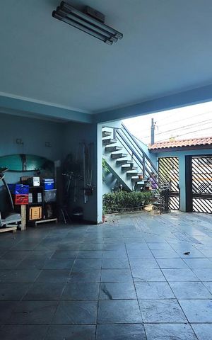 Casa para alugar com 224m², 3 quartos e 5 vagasGaragem