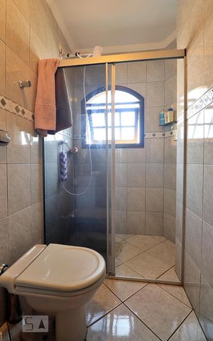 Casa para alugar com 224m², 3 quartos e 5 vagasBanheiro da Suíte
