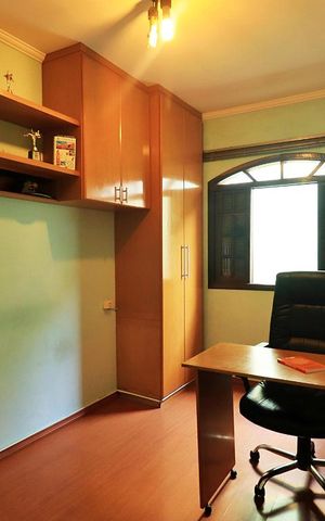 Casa para alugar com 224m², 3 quartos e 5 vagasQuarto 2