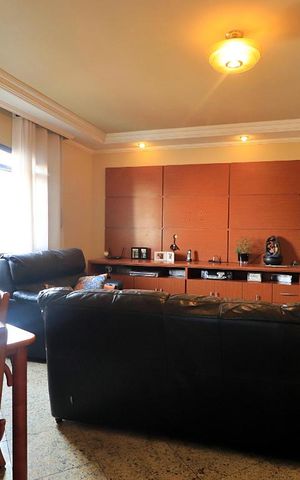 Casa para alugar com 224m², 3 quartos e 5 vagasSala
