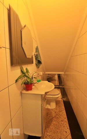 Casa para alugar com 224m², 3 quartos e 5 vagasLavabo