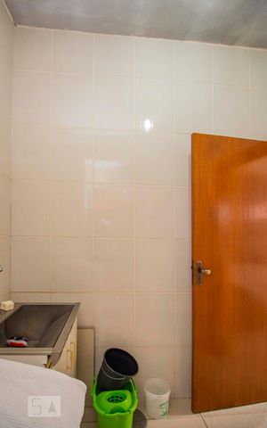 Casa para alugar com 390m², 4 quartos e 5 vagasLavanderia 