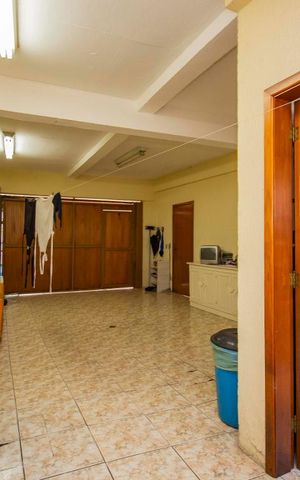 Casa para alugar com 390m², 4 quartos e 5 vagasGaragem 