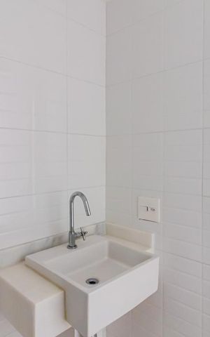 Apartamento à venda com 49m², 2 quartos e 1 vaga Apartamento à venda com 49m², 2 quartos e 1 vagaBanheiro