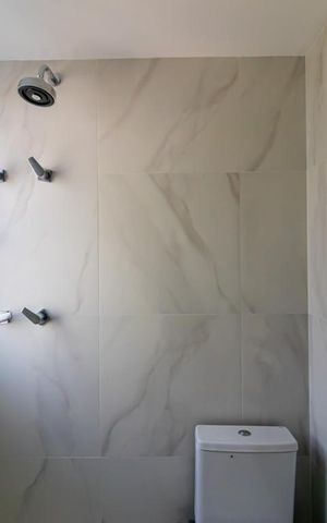 Apartamento à venda com 49m², 2 quartos e 1 vaga Apartamento à venda com 49m², 2 quartos e 1 vagaBanheiro da Suíte