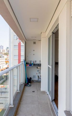 Apartamento à venda com 49m², 2 quartos e 1 vaga Apartamento à venda com 49m², 2 quartos e 1 vagaSacada da Sala