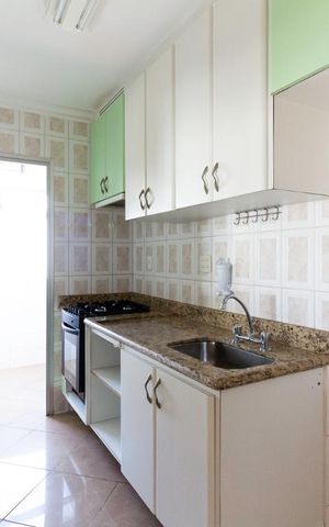 Apartamento para alugar com 52m², 2 quartos e 2 vagasCozinha