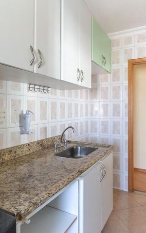 Apartamento para alugar com 52m², 2 quartos e 2 vagasCozinha