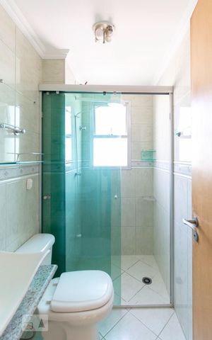 Apartamento para alugar com 52m², 2 quartos e 2 vagasBanheiro