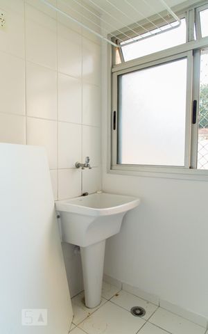 Apartamento para alugar com 49m², 2 quartos e 1 vagaÁrea de serviço