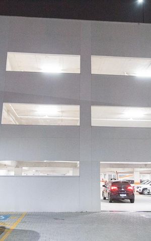 Apartamento à venda com 42m², 2 quartos e 1 vaga Apartamento à venda com 42m², 2 quartos e 1 vagaGaragem