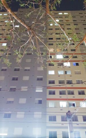 Apartamento à venda com 42m², 2 quartos e 1 vaga Apartamento à venda com 42m², 2 quartos e 1 vagaFachada