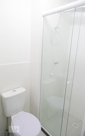 Apartamento à venda com 42m², 2 quartos e 1 vaga Apartamento à venda com 42m², 2 quartos e 1 vagaBanheiro