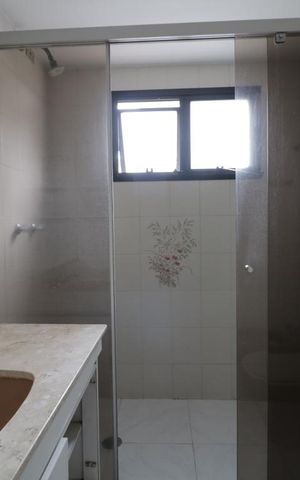 Apartamento à venda com 270m², 4 quartos e 4 vagasBanheiro Social