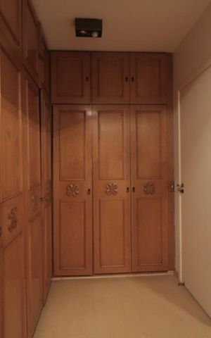 Apartamento à venda com 270m², 4 quartos e 4 vagasCloset