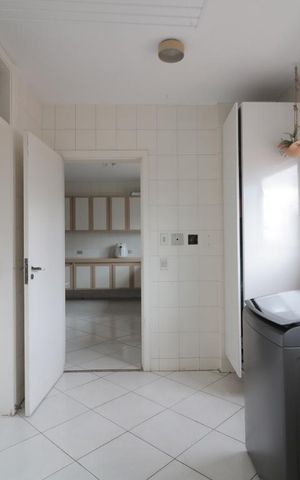 Apartamento à venda com 270m², 4 quartos e 4 vagasArea de serviço