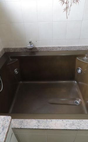 Apartamento à venda com 270m², 4 quartos e 4 vagasBanheiro da Suite 2 - Banheira