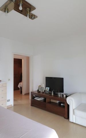 Apartamento à venda com 270m², 4 quartos e 4 vagasSuite 2