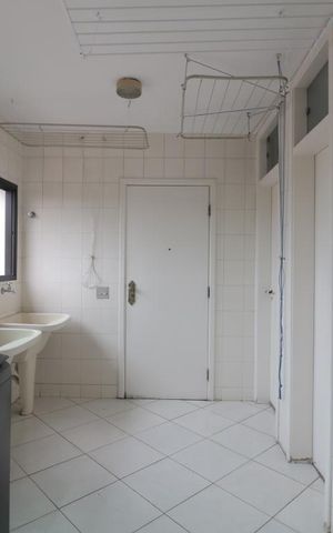 Apartamento à venda com 270m², 4 quartos e 4 vagasArea de serviço
