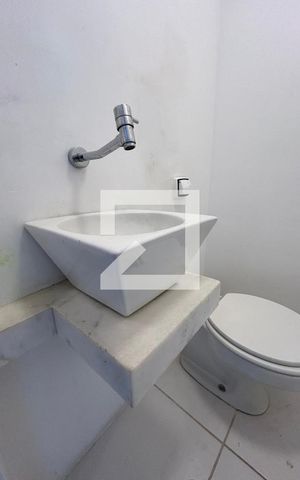 Casa à venda com 150m², 3 quartos e 3 vagas Casa à venda com 150m², 3 quartos e 3 vagasLavabo