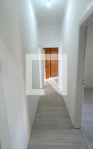 Casa à venda com 150m², 3 quartos e 3 vagas Casa à venda com 150m², 3 quartos e 3 vagasCorredor