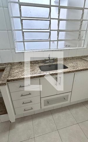 Casa à venda com 150m², 3 quartos e 3 vagas Casa à venda com 150m², 3 quartos e 3 vagasCozinha